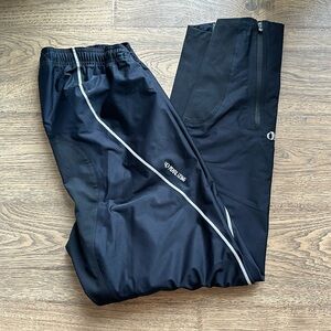 Pearl Izumi Pro series water proof pants. Size M
